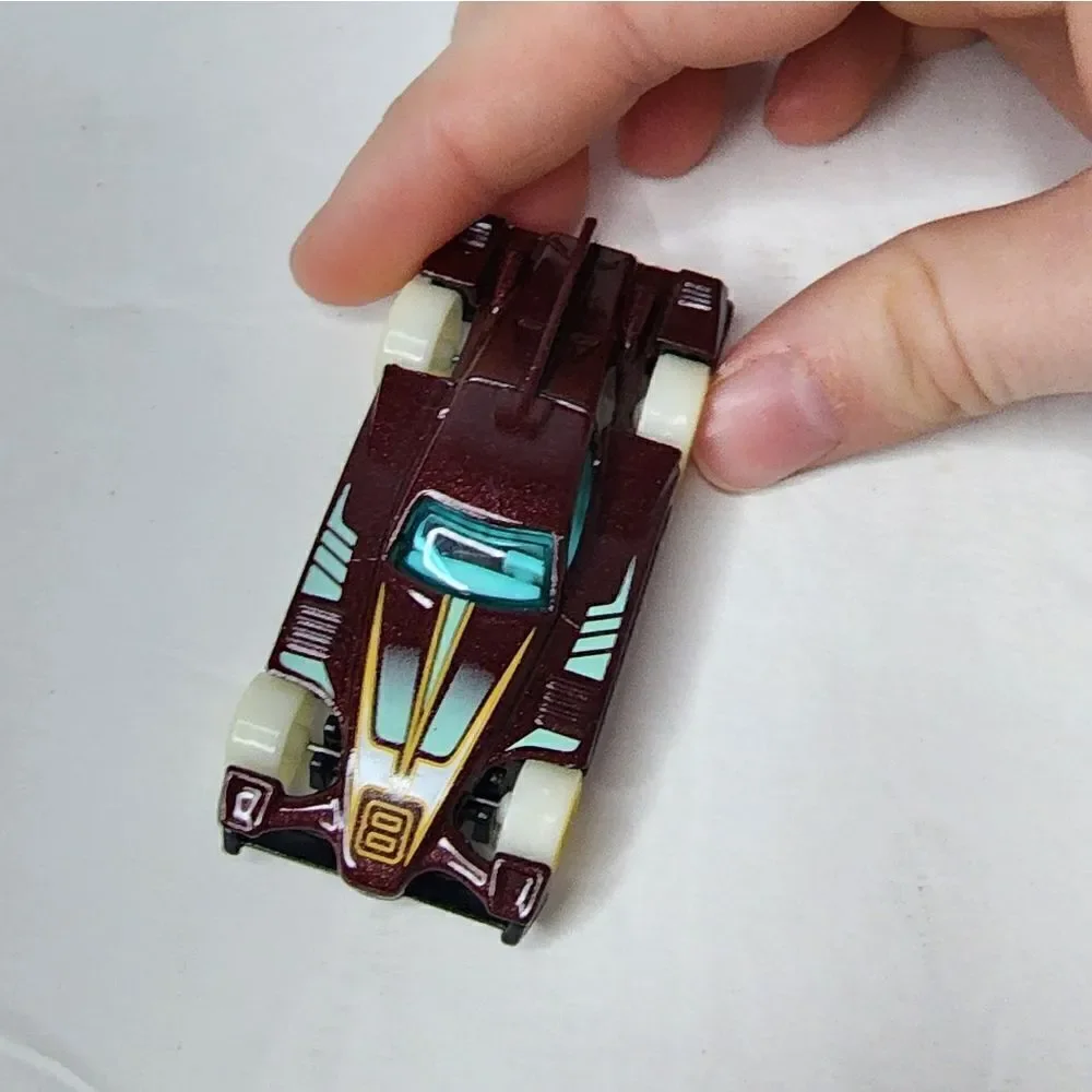 Hot Wheels FORMUL8R Race Car GLOW WHEELS HW 2005 Hotwheels Dark RED Loose